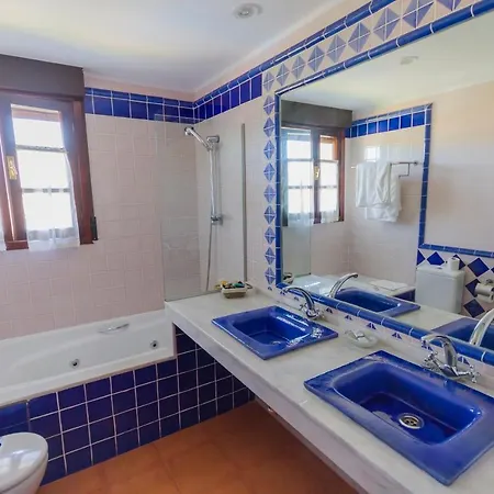 Rural Lacelo فندق Villadecanes