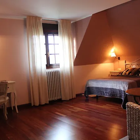 Rural Lacelo Hotel Villadecanes